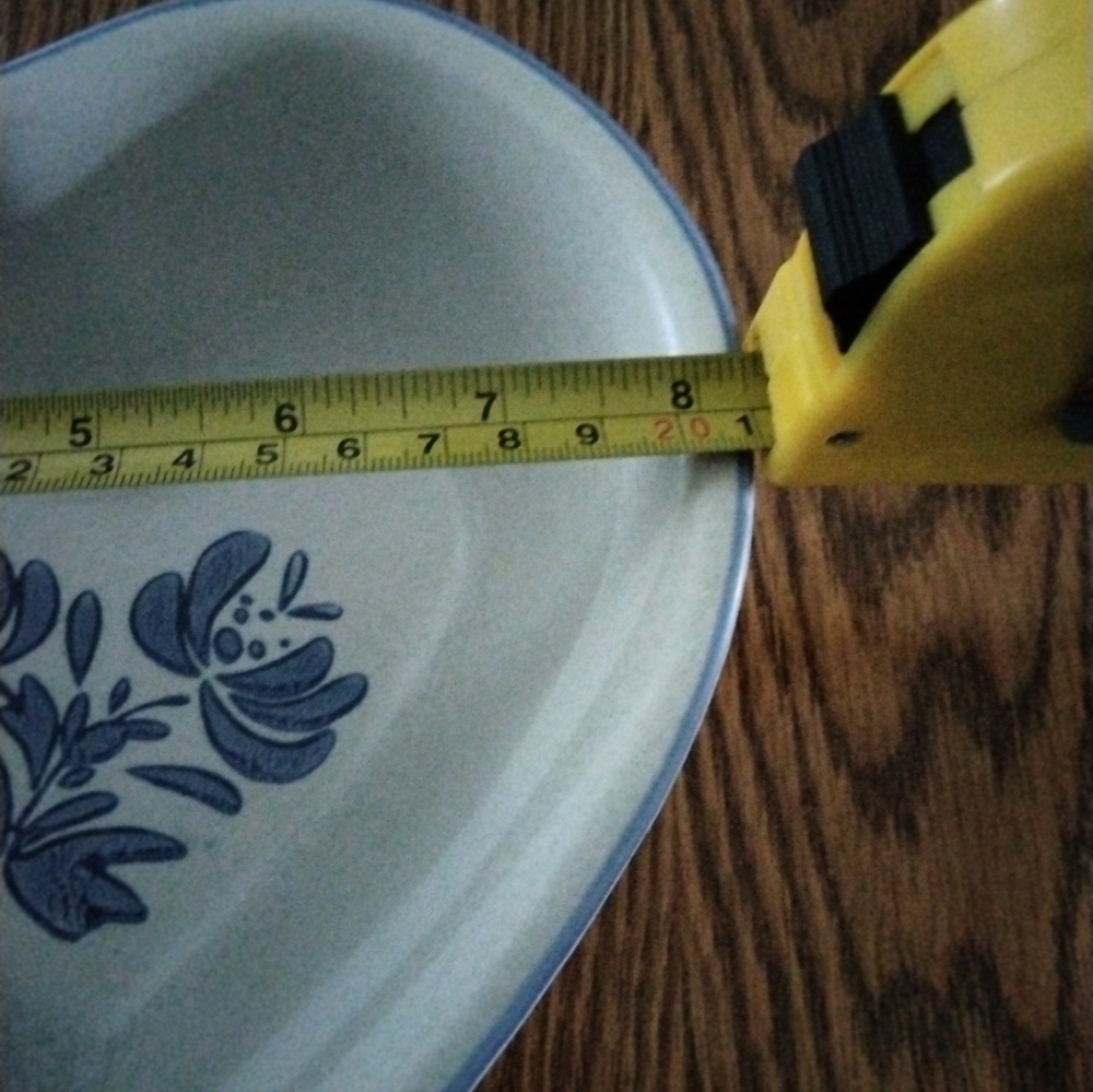 Vintage Pfaltzgraff Heart Shaped Serving Bowl  Yorktowne Pattern - Picture 7 of 11